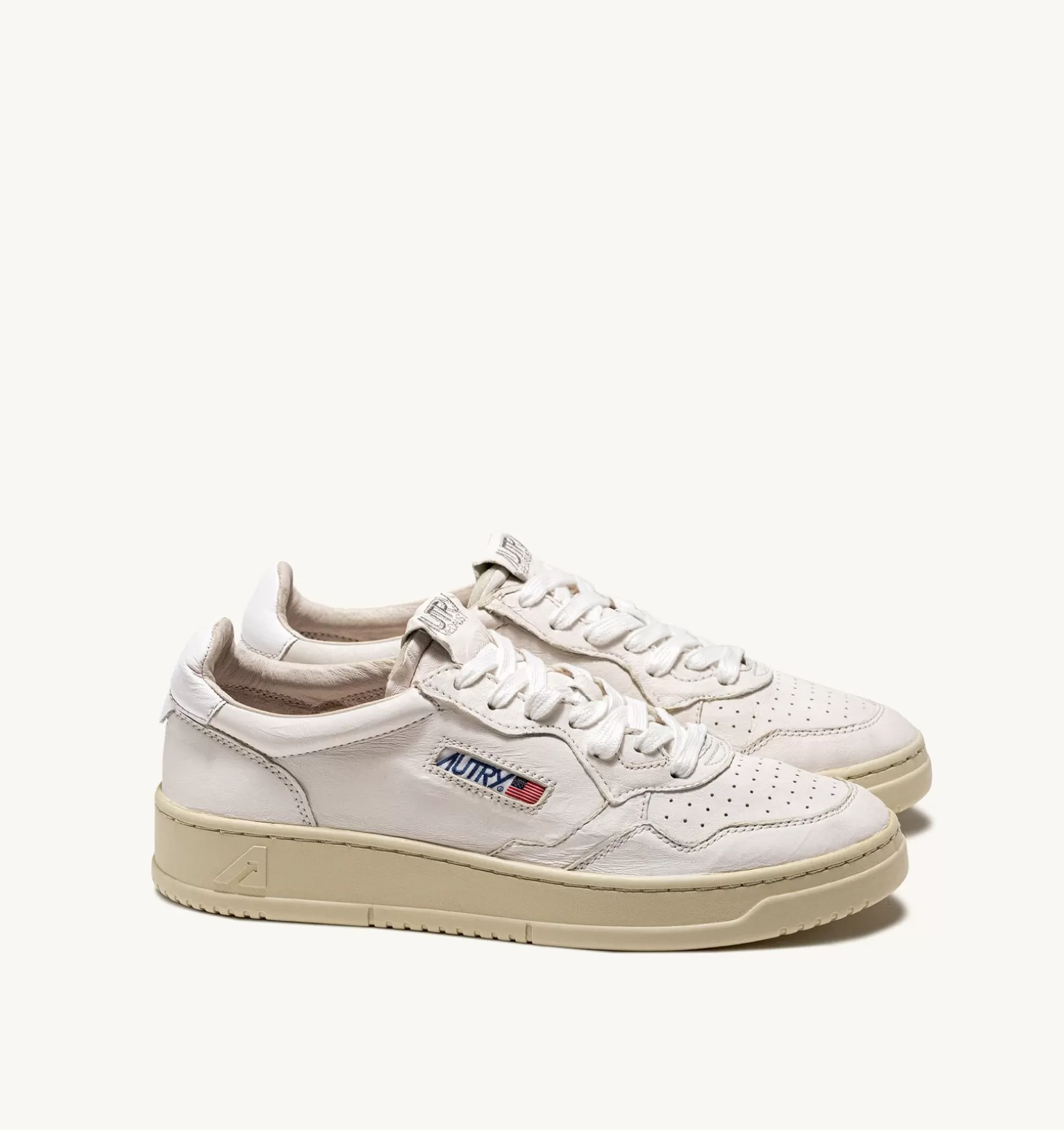 AUTRY Sneakers Medalist Low In Morbida Pelle Bianca Di Capra^Uomo Medalist