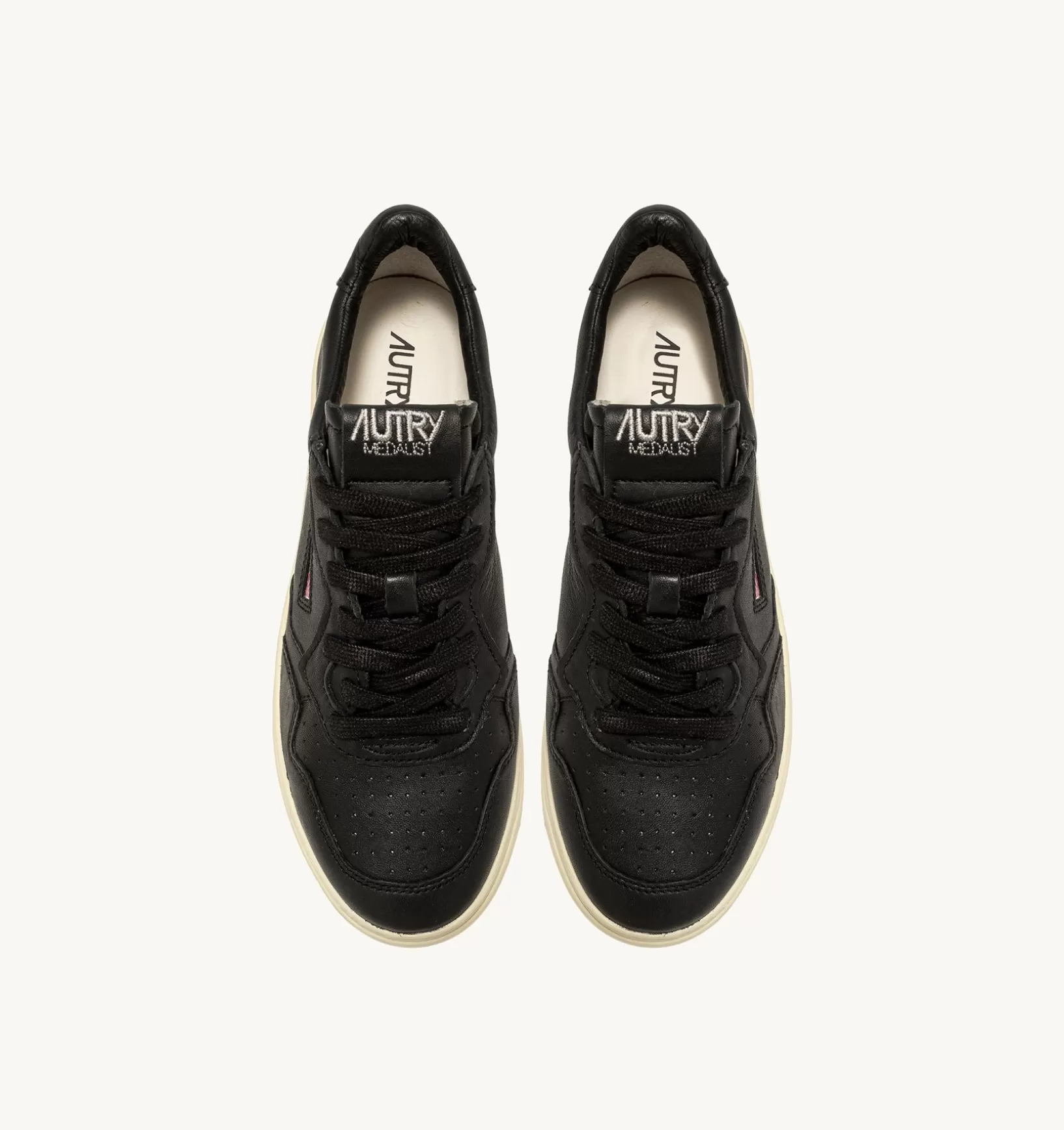 AUTRY Sneakers Medalist Low In Morbida Pelle Nera Di Capra^Uomo Medalist