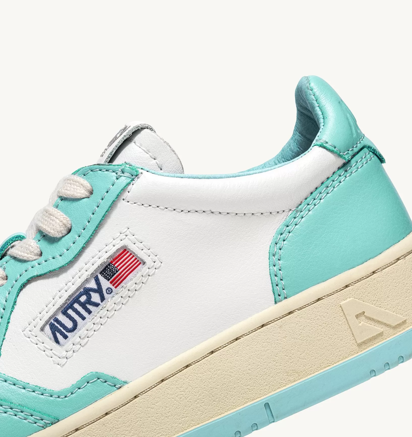 AUTRY Sneakers Medalist Low In Pelle Bicolore Bianco E Turquoise^Donna Medalist
