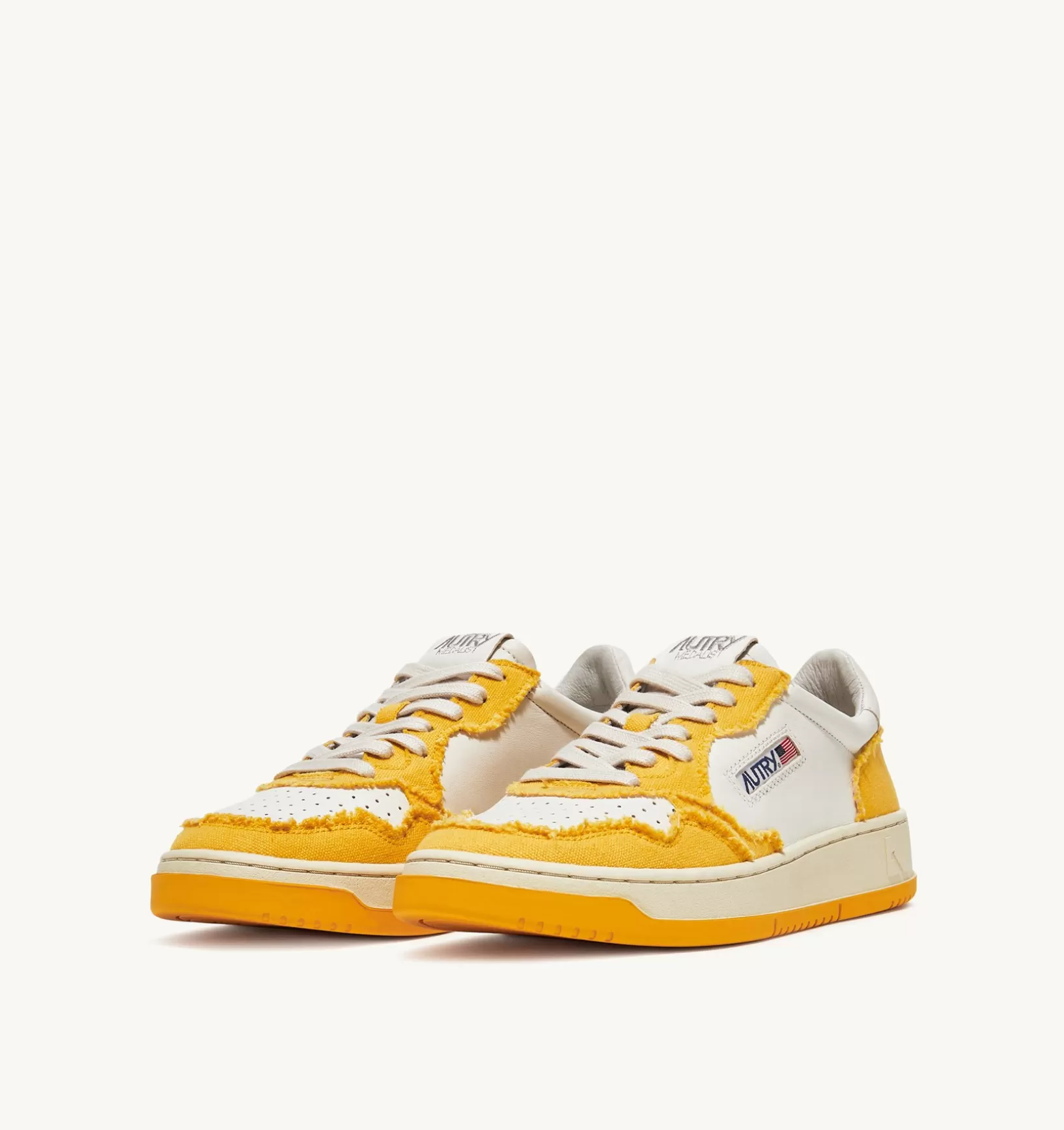 AUTRY Sneakers Medalist Low In Pelle Di Capra E Tela Bianco Mango^Donna Medalist