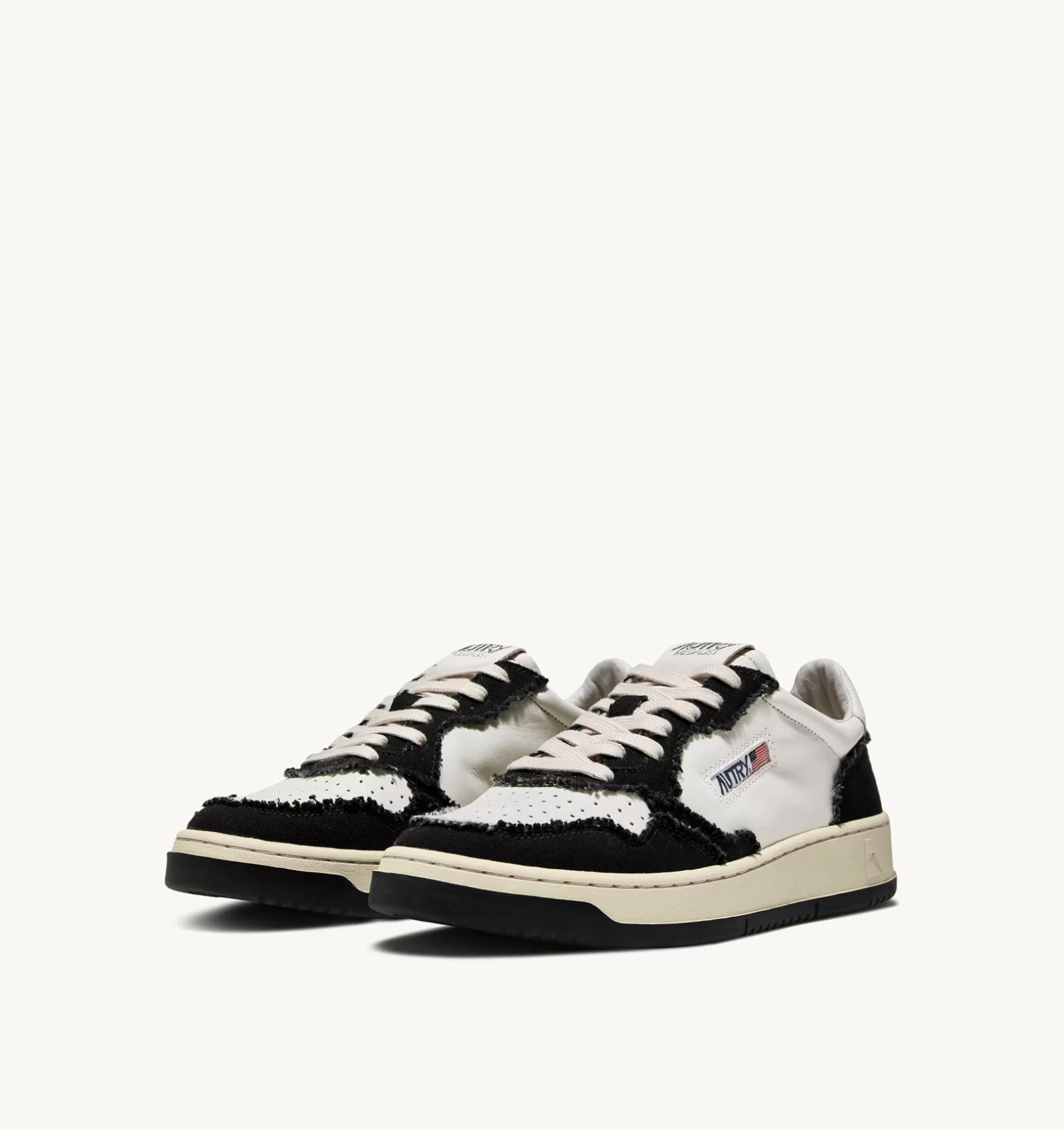 AUTRY Sneakers Medalist Low In Pelle Di Capra E Tela Bicolor Bianco Nero^Donna Medalist