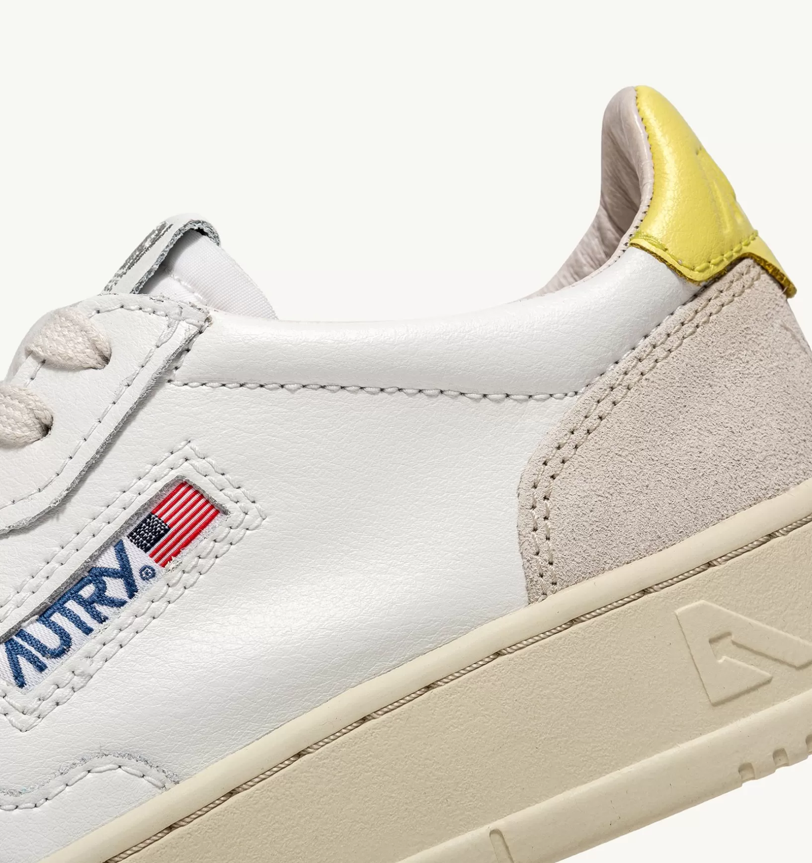 AUTRY Sneakers Medalist Low In Suede E Pelle Bianca E Gialla^Donna Medalist