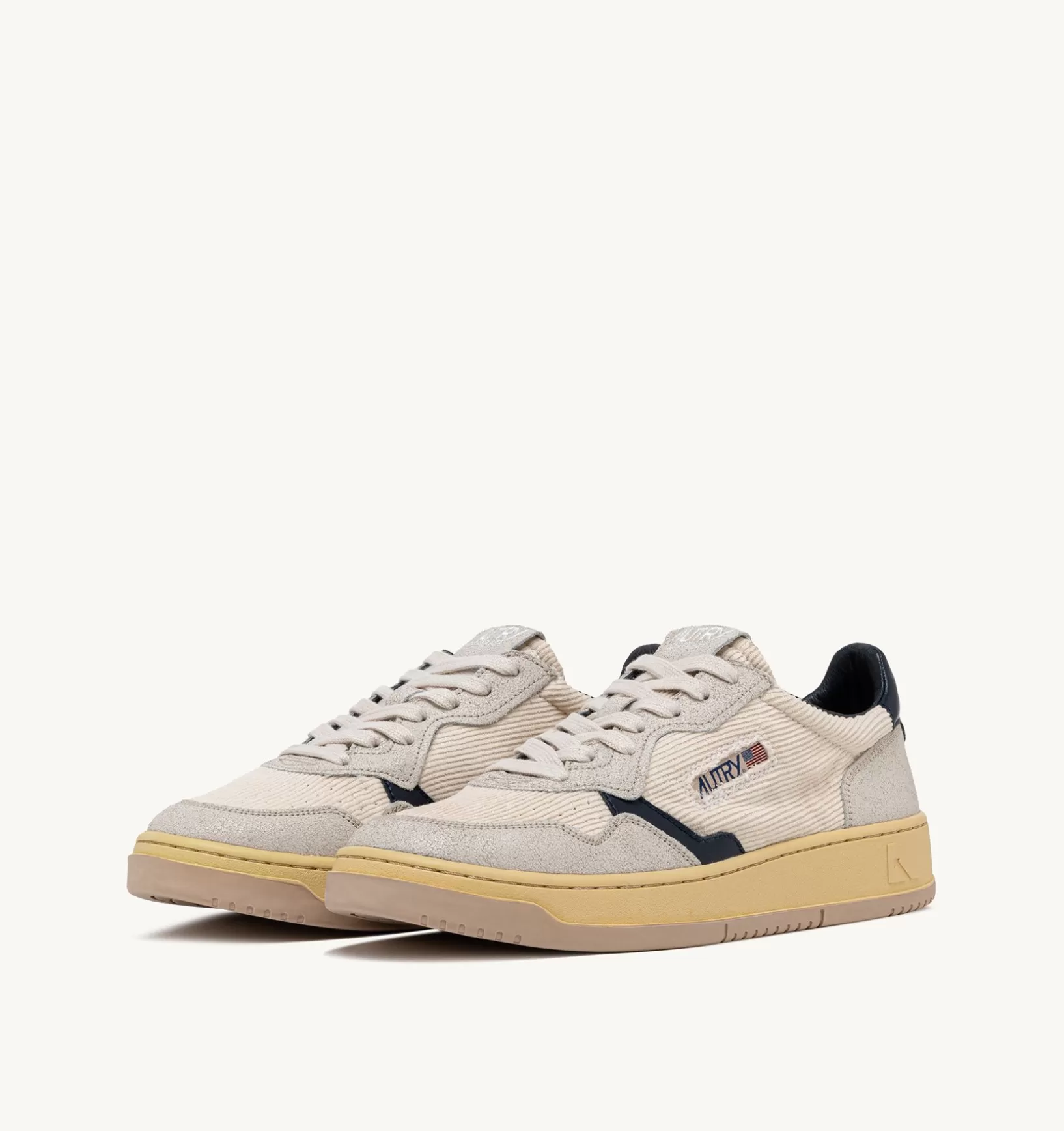 AUTRY Sneakers Medalist Low In Velluto A Costine E Suede Bianco E Blu^Uomo Medalist