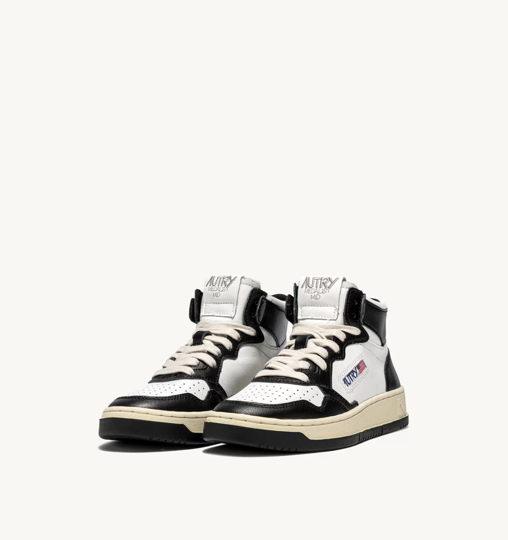 AUTRY Sneakers Medalist Mid In Pelle Bicolore Bianco E Nero^Donna Medalist